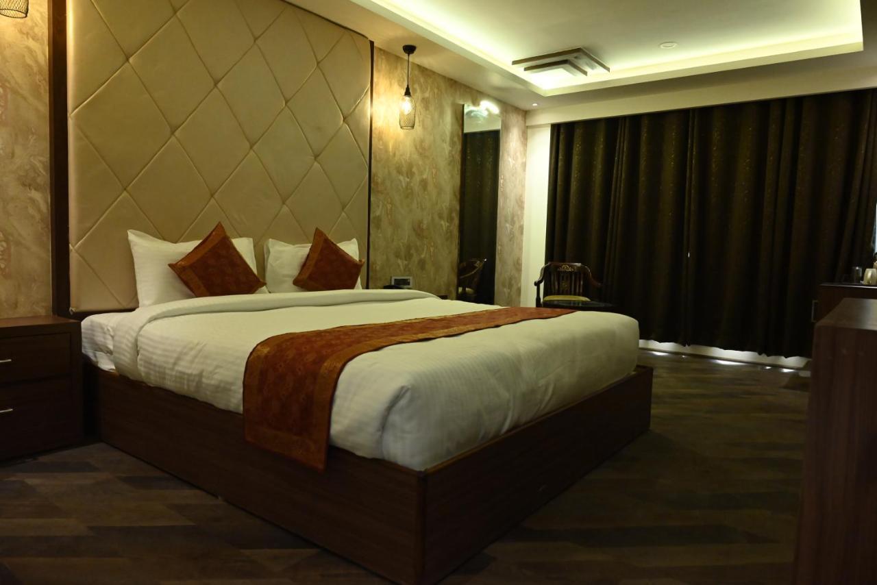 The Triumph Hotel 바라나시 외부 사진